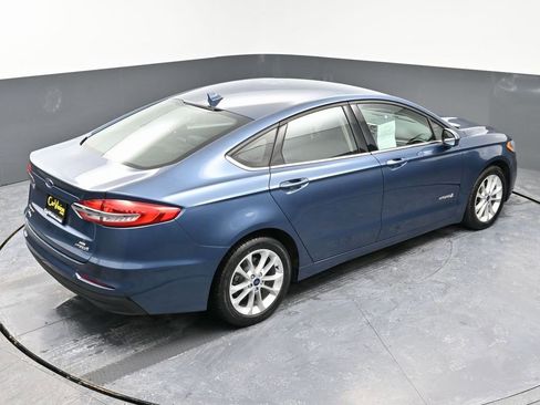 Used 2019 Ford Fusion SE image 43