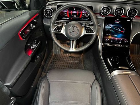 Used 2025 Mercedes-Benz C 300 4MATIC Sedan image 42