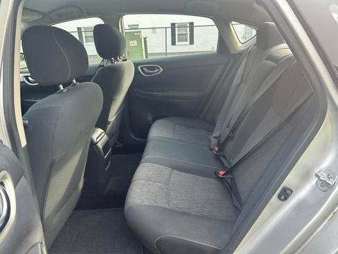 Used 2015 Nissan Sentra SV FWD image 14