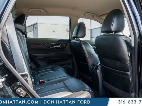 Used 2019 Nissan Rogue SL FWD image 19