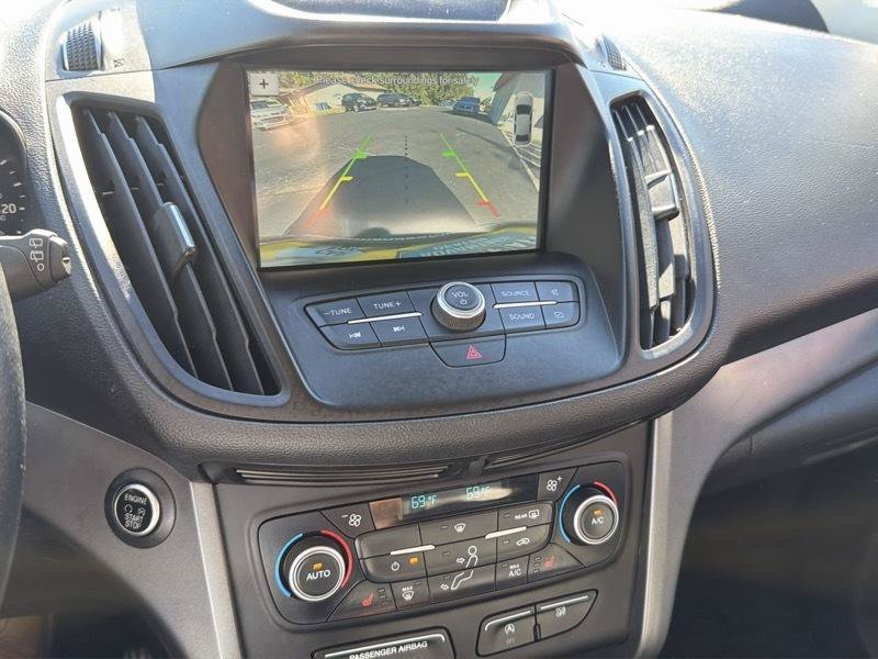 Used 2019 Ford Escape SEL FWD image 16