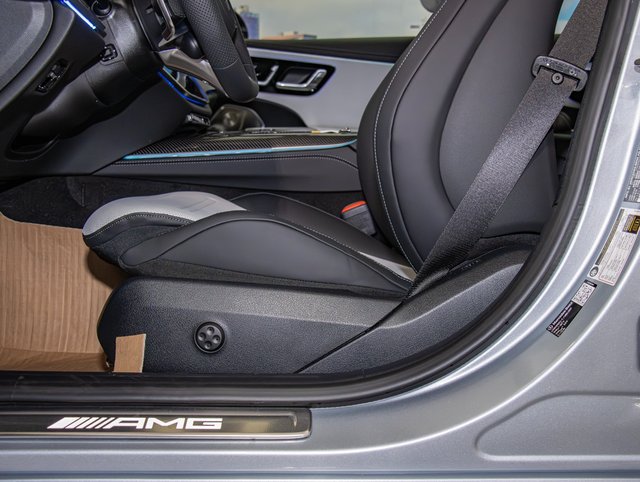 Certified 2026 Mercedes-Benz E 53 AMG e 4MATIC Wagon image 15
