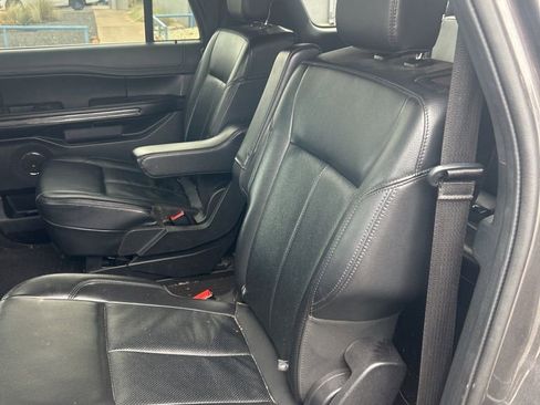 Used 2020 Ford Expedition Max XLT w/ Equipment Group 202A image 5