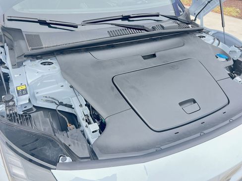 New 2025 Volvo EX30 Ultra w/ Protection Package Premier image 27