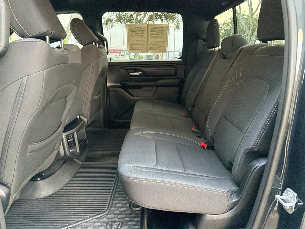 Used 2025 RAM 1500 Warlock AWD/4WD image 37