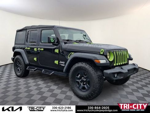 Used 2018 Jeep Wrangler Unlimited Sport AWD/4WD image 1