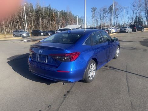 Used 2023 Honda Civic LX image 5