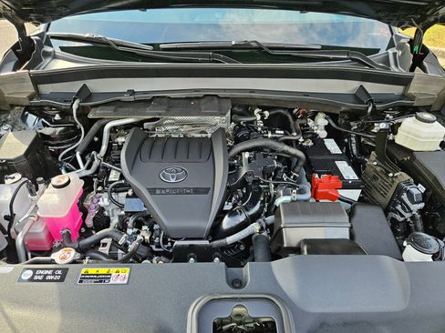 Used 2024 Toyota Grand Highlander Limited image 19