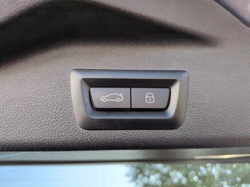 Certified 2024 BMW X5 xDrive40i w/ Premium Package image 42