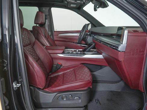 Used 2026 Cadillac Escalade Sport w/ Touring Package image 8