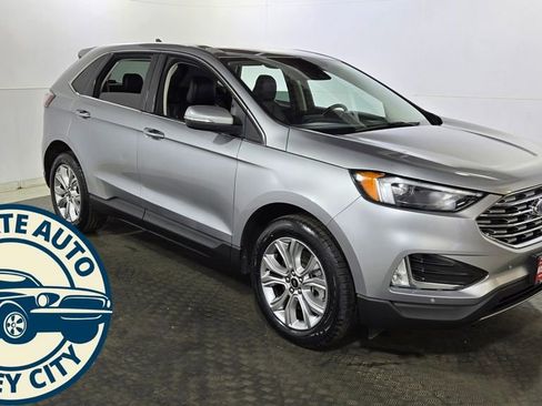 Used 2023 Ford Edge Titanium image 1