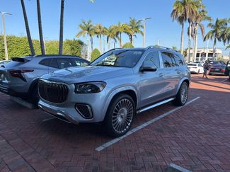 Used 2024 Mercedes-Benz Maybach GLS 600 4MATIC video 1