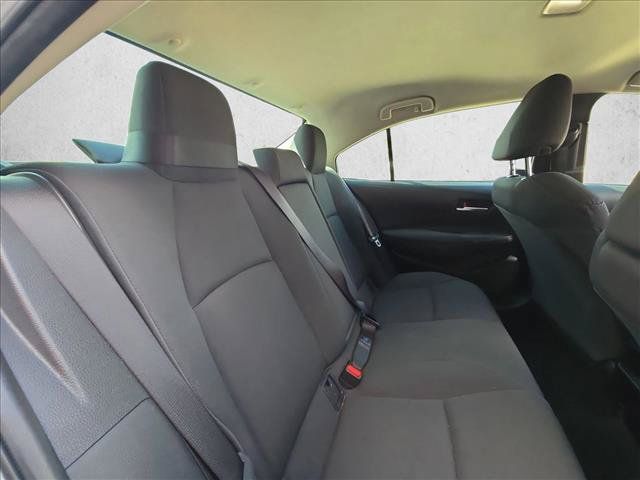 Used 2021 Toyota Corolla LE FWD image 18