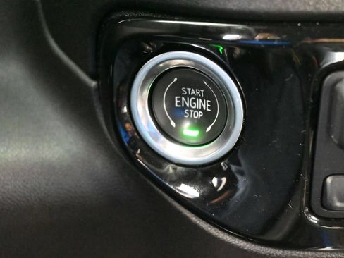 Used 2022 Chevrolet Silverado 1500 LTZ RWD image 36