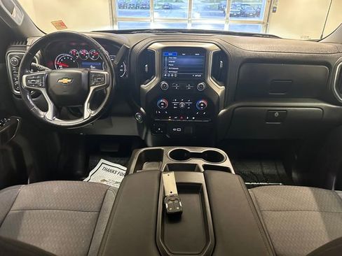 Used 2021 Chevrolet Silverado 1500 LT AWD/4WD image 8