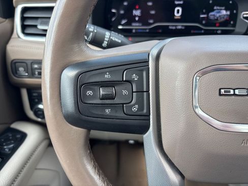 Used 2022 GMC Yukon XL Denali w/ Denali Reserve Package AWD/4WD image 21