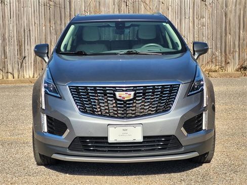 Used 2020 Cadillac XT5 Premium Luxury image 2