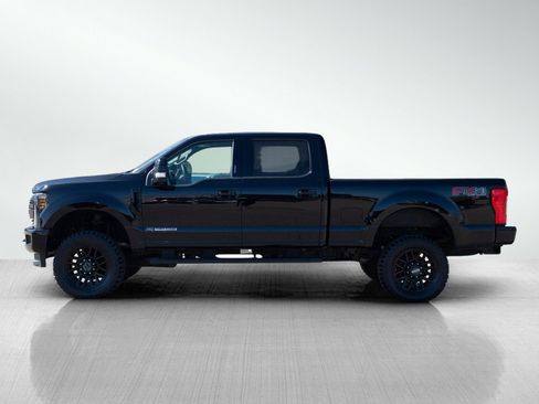 Used 2019 Ford F250 Lariat AWD/4WD image 2