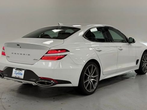 Used 2026 Genesis G70 2.5T image 4