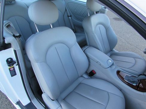 Used 2004 Mercedes-Benz CLK 500 Coupe image 24