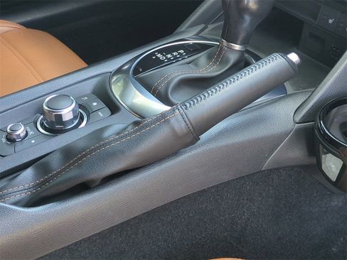 Used 2018 FIAT 124 Spider Lusso w/ Convenience Group image 28