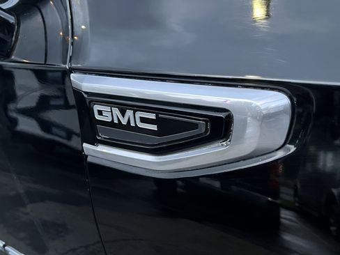 Used 2022 GMC Yukon Denali image 10