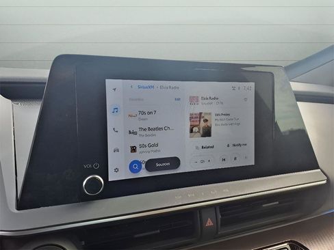 Used 2024 Toyota Prius XLE image 12