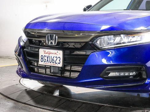 Used 2018 Honda Accord Sport image 8