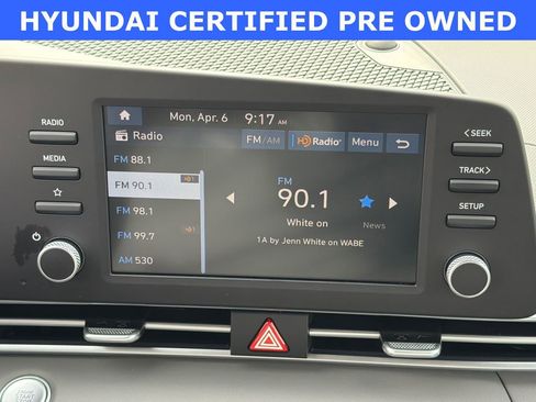 Used 2025 Hyundai Elantra Blue image 28