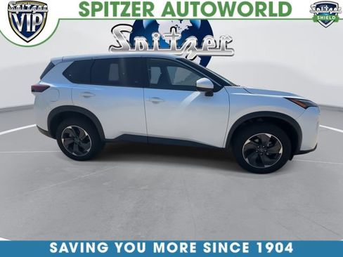 Used 2024 Nissan Rogue SV AWD/4WD image 11