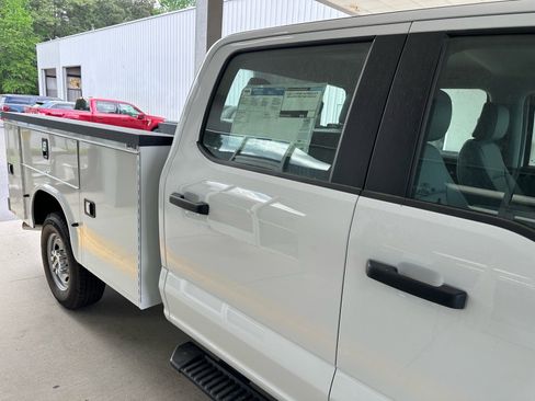 New 2026 Ford F250 XL w/ XL Chrome Package AWD/4WD image 10