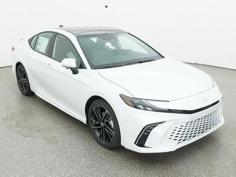 New 2026 Toyota Camry XSE FWD image 13