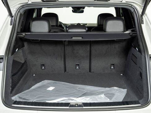 New 2026 Porsche Cayenne AWD/4WD image 32