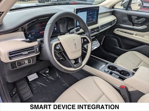 New 2025 Lincoln Corsair FWD w/ Equipment Group 101A image 8