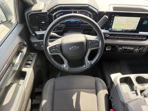 Used 2023 Chevrolet Silverado 1500 RST w/ Z71 Off-Road Package AWD/4WD image 28