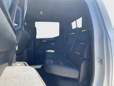 Used 2024 GMC Sierra 1500 AT4 w/ AT4 Premium Package AWD/4WD image 13