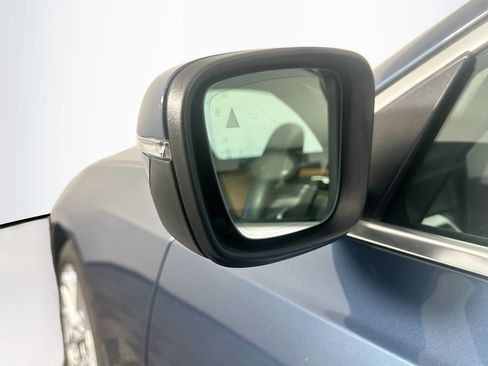 Used 2025 BMW 330i Sedan RWD image 16