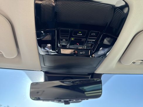 Used 2025 Lexus NX 300h AWD w/ Luxury Package image 21