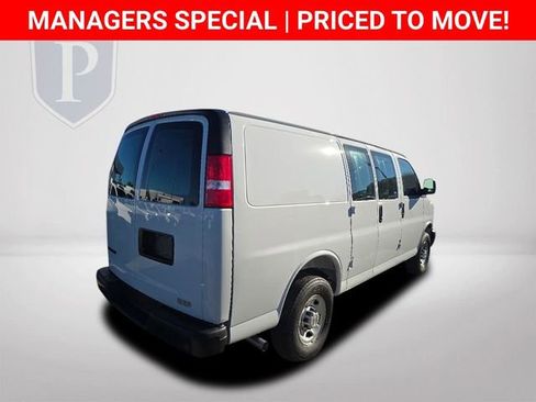 New 2025 Chevrolet Express 2500 Work Van w/ Driver Convenience Package image 5