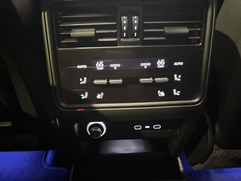 Certified 2026 Porsche Cayenne Coupe image 28