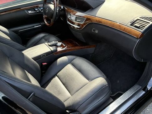 Used 2013 Mercedes-Benz S 550 4MATIC image 19