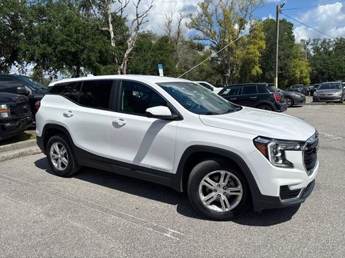 Used 2022 GMC Terrain SLE FWD image 6