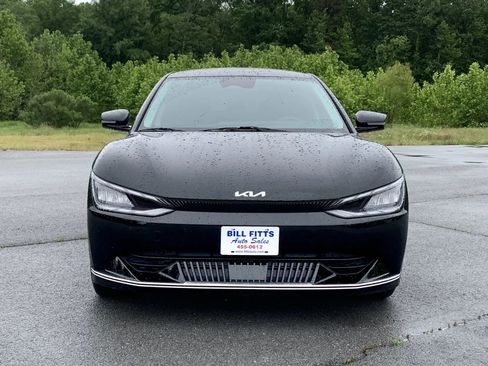 Used 2022 Kia EV6 Wind AWD/4WD image 2