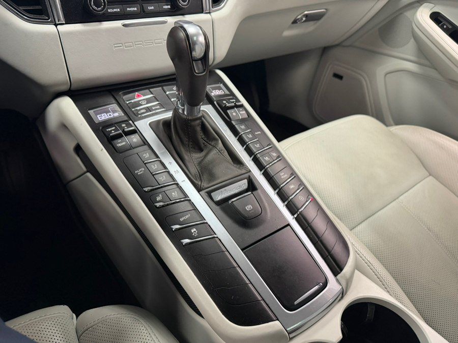 Used 2018 Porsche Macan S AWD/4WD image 46