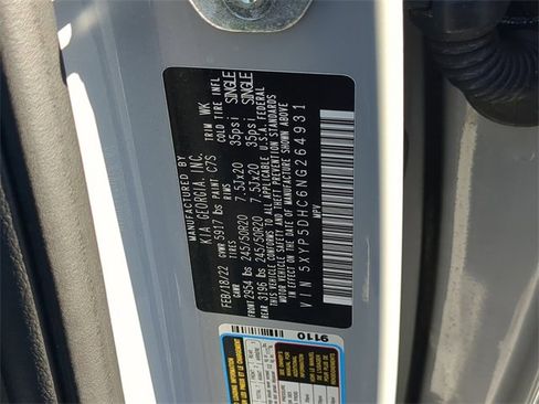 Used 2022 Kia Telluride SX w/ SX Prestige Package image 41