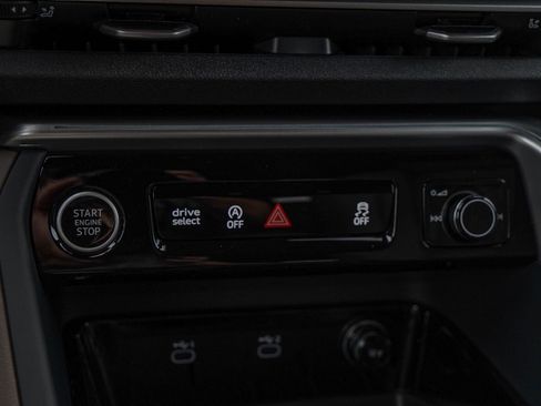 New 2025 Audi Q5 Premium Plus image 12