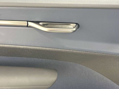 Used 2025 Volvo EX30 Ultra w/ Protection Package Premier image 17