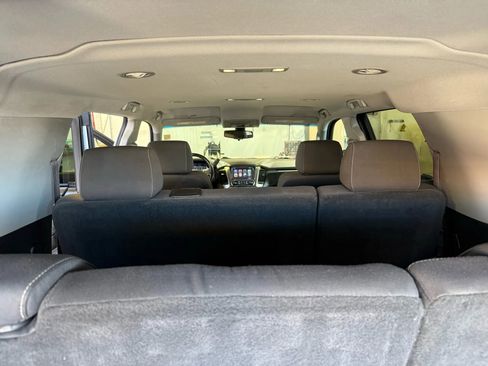 Used 2016 Chevrolet Suburban LS image 24