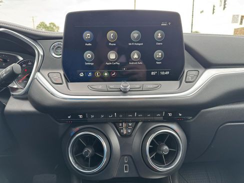 Used 2024 Chevrolet Blazer LT w/ Convenience Package FWD image 16