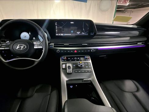 Used 2023 Hyundai Palisade Calligraphy image 15
